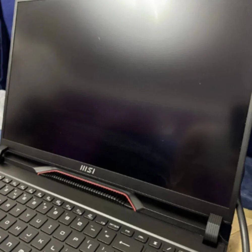 MSI Raider GE78 HX Gaming Laptop 13V, I9 13980HX, RTX 4090, 2TB SSD, 16gb RAM